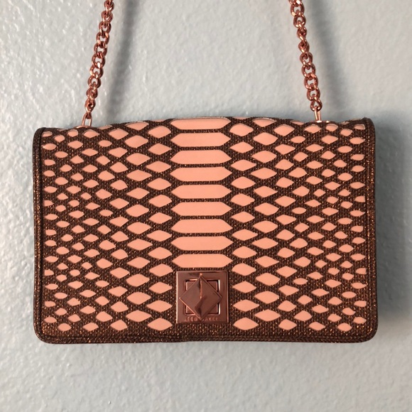 Bag - Picture 2 of 8